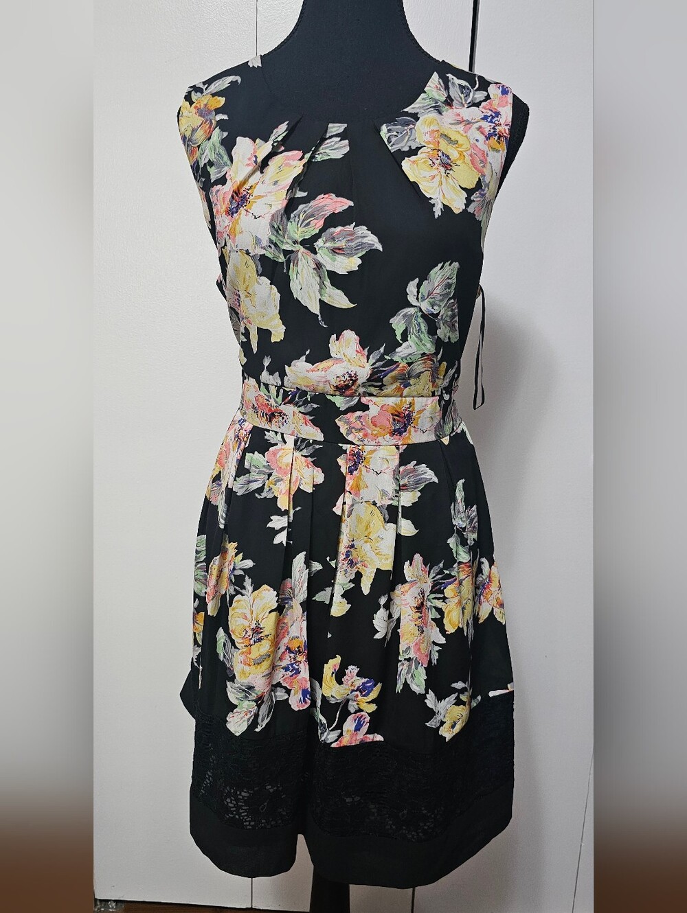 Floral Tie-up Dress
